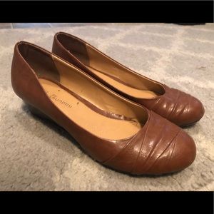 Women’s Short Wedge Shoes